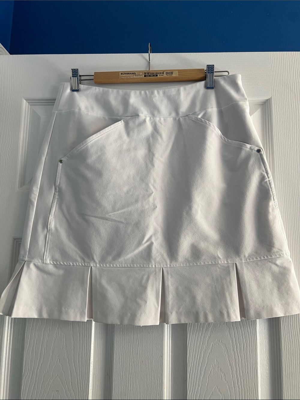 Tail White Pleated Hem Golf Skort with Front Pockets